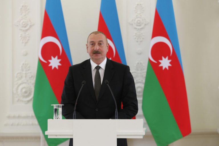 13-40-35-646b2d724dc30646b2d724dc311684745586646b2d724dc2d646b2d724dc2f