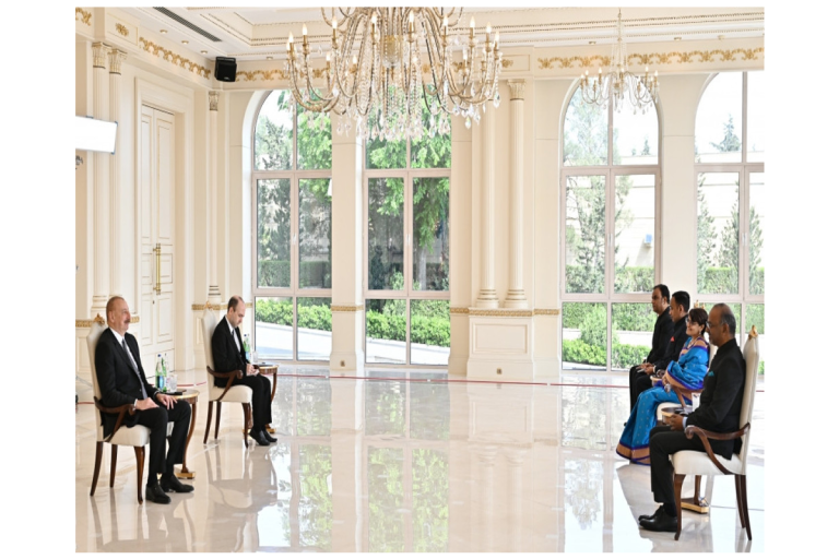 15-12-24-646752f45bc1a646752f45bc1b1684493044646752f45bc18646752f45bc19