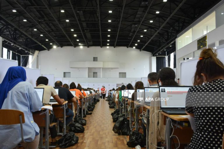 12-27-25-657a999dc7177657a999dc717817025335332bc90db916d1975c8d341b5b826ddda7