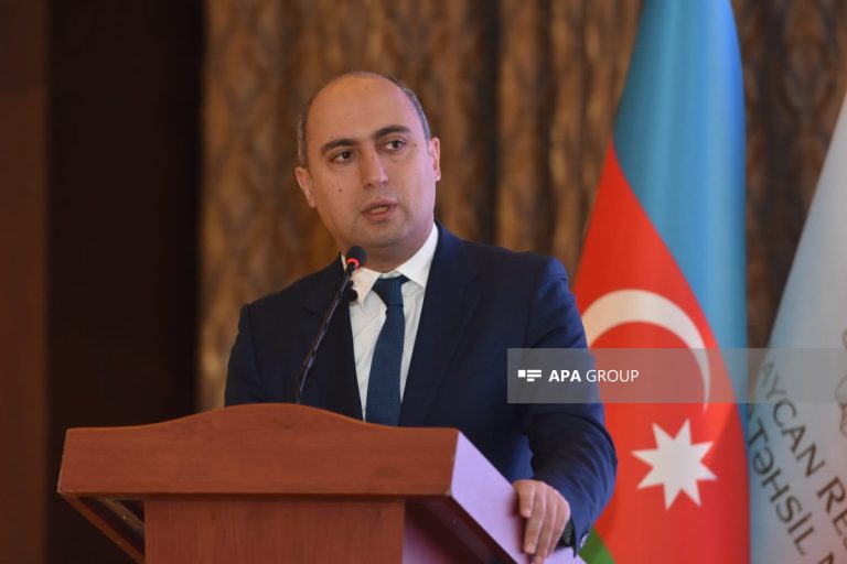 13-22-19-65795396ad01365795396ad0141702450070c2658baf374e5eb99f5bd15af3b0044b