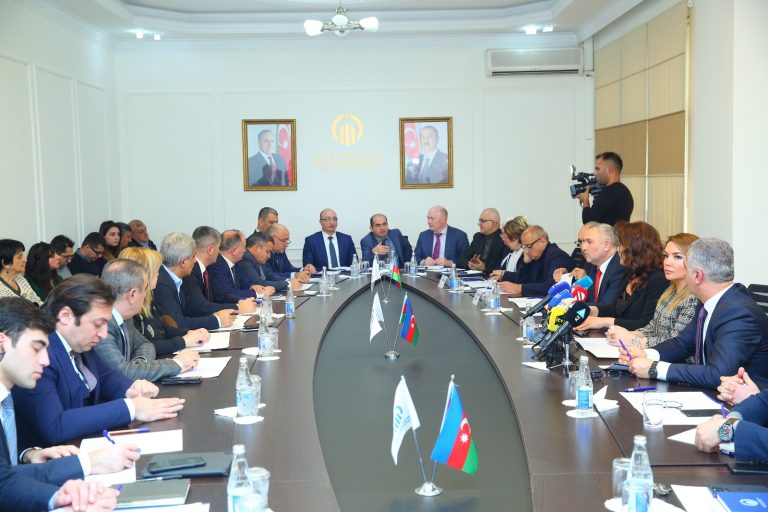 17-06-22-jxRakXiSN72V95rIdekEbnTyMpkVtRl5rLpFmKsh