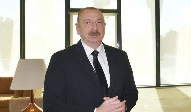 12-34-37-2871b2e0608b92cedc09611d7413f5b0