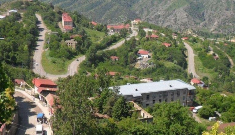 9d4de893fe87d0d879322d00ef0f5897